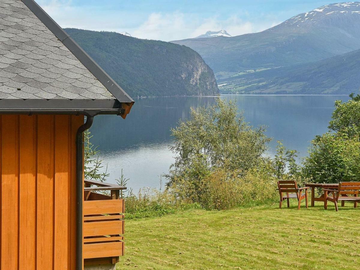 Three-Bedroom Holiday Home In Utvik 1 Reed Exteriér fotografie